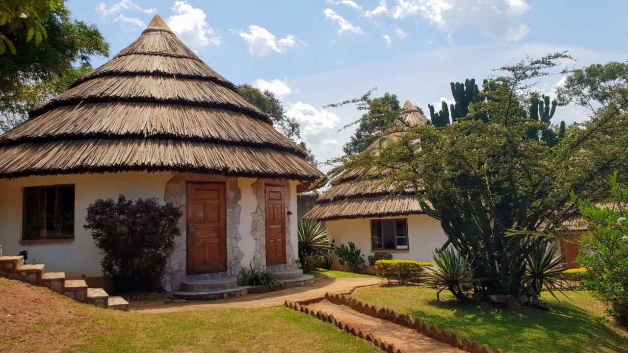Banda Lodge Masaka Экстерьер фото